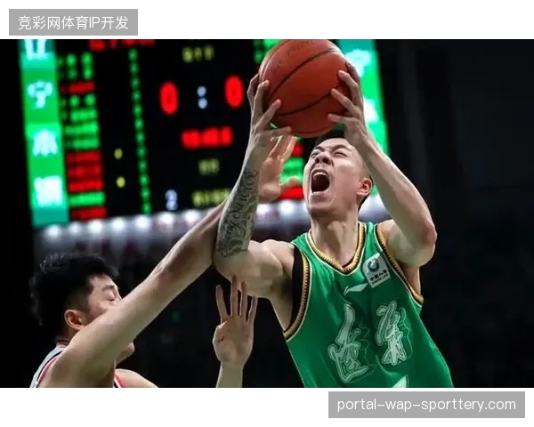 上海男篮坚持整个赛季不换外援的稳定性，以及引进张镇麟的精准操作成为夺冠基石
